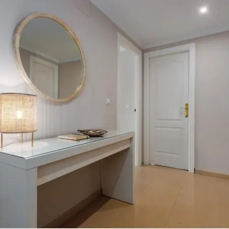 Stylish Spacious Apt, Comfy Pool Prime Location * Marbella