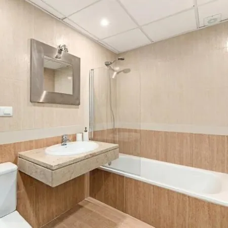 Stylish Spacious Apt, Comfy Pool Prime Location * Marbella